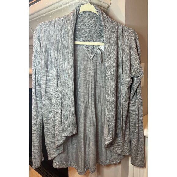Athleta Nirvana Wear Two Ways Wrap Heather Grey Cardigan Size XXS - Picture 3 of 10
